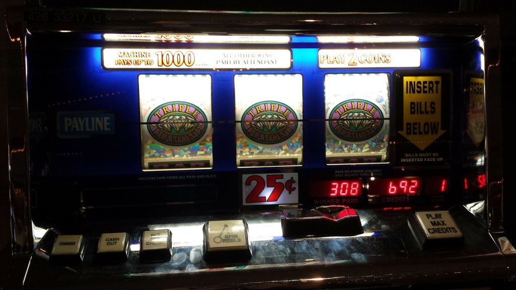 jackpot, lucky, slot machines-281423.jpg