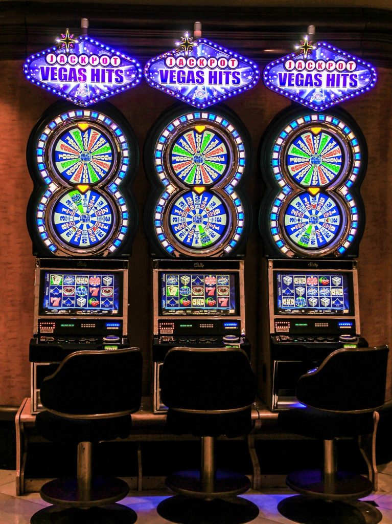 slots, las vegas, casino-641738.jpg
